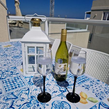 Ferienwohnung Sea View New Penthouse Terrace & Garage Parking St. Paul's Bay Exterior foto