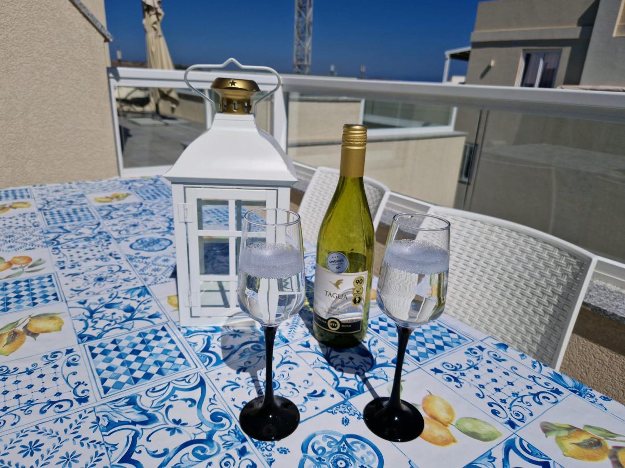 Ferienwohnung Sea View New Penthouse Terrace & Garage Parking St. Paul's Bay Exterior foto