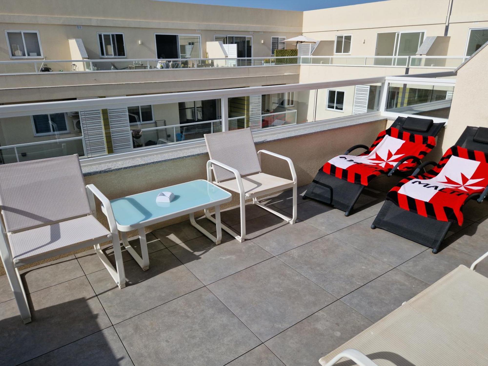 Ferienwohnung Sea View New Penthouse Terrace & Garage Parking St. Paul's Bay Exterior foto