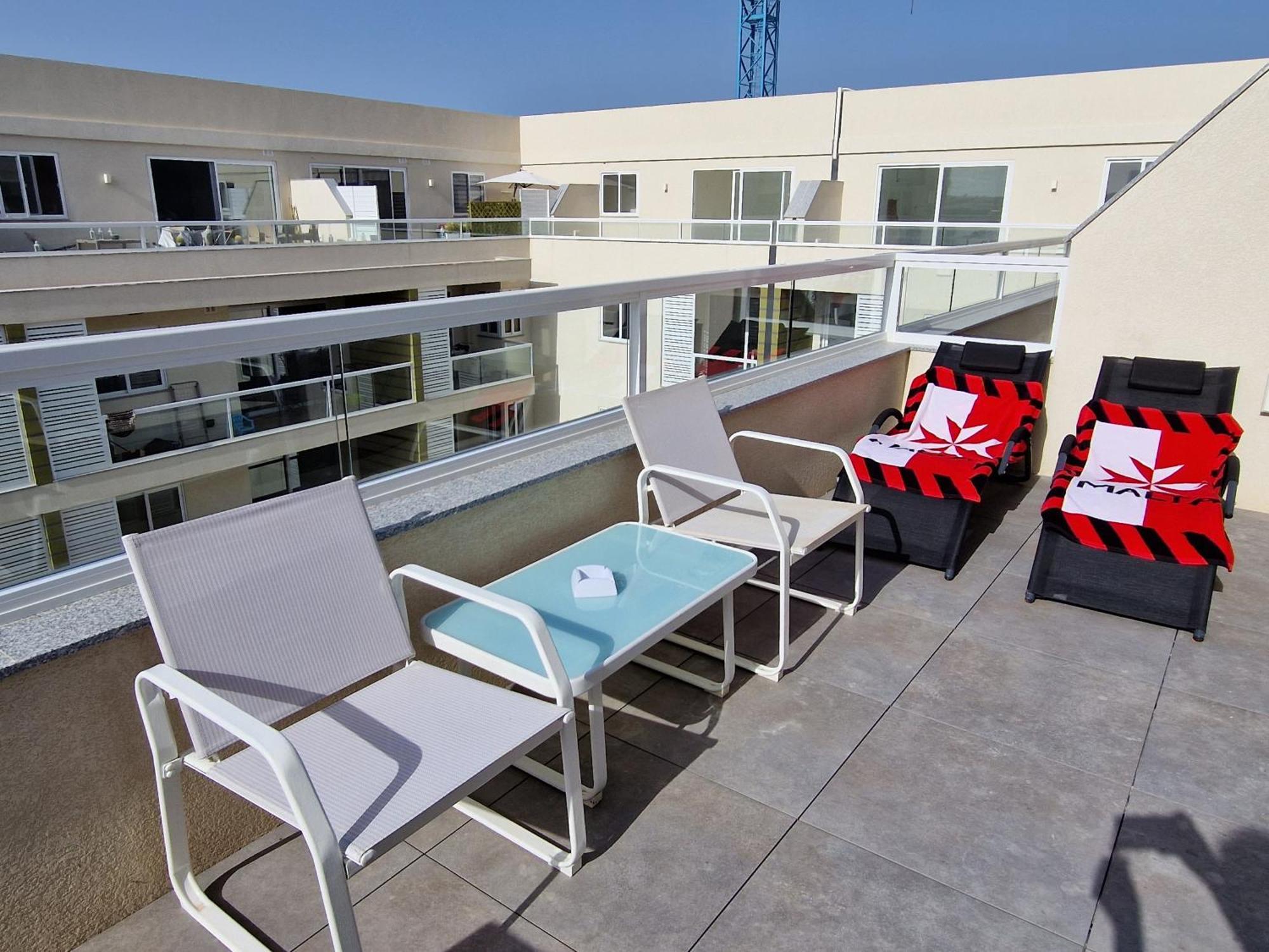 Ferienwohnung Sea View New Penthouse Terrace & Garage Parking St. Paul's Bay Exterior foto